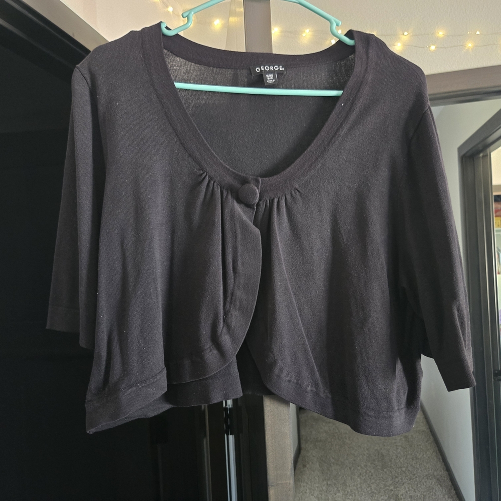 Button Cropped Cardigan
